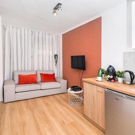 Central Apartments Grzybowska Warsaw Ngoại thất bức ảnh