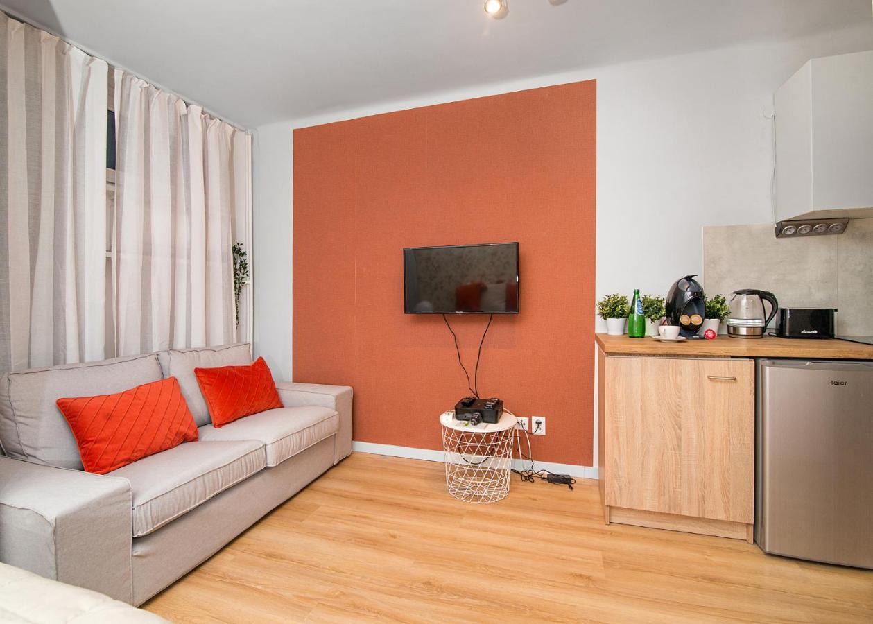 Central Apartments Grzybowska Warsaw Ngoại thất bức ảnh