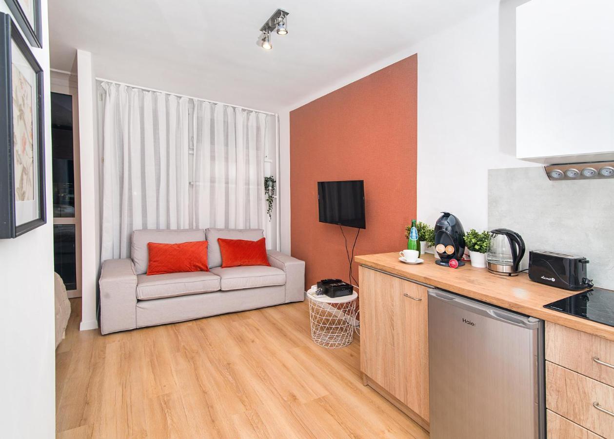 Central Apartments Grzybowska Warsaw Ngoại thất bức ảnh