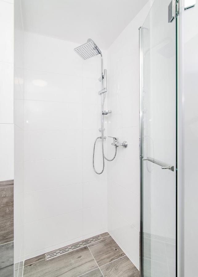 Central Apartments Grzybowska Warsaw Ngoại thất bức ảnh